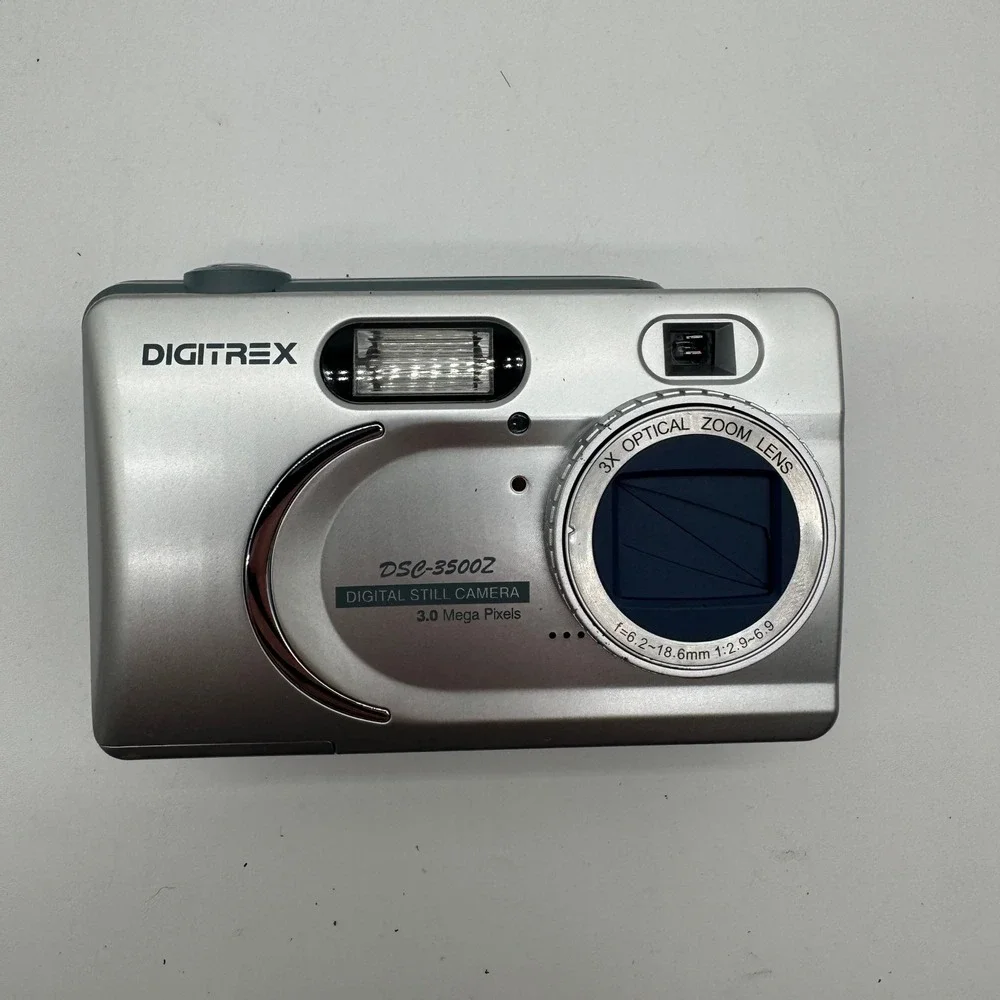Digitrex DSC-3500Z 3.0MP Digital Camera 3x Optical Zoom Y2K Box Accessories